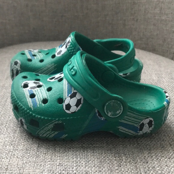 crocs soccer